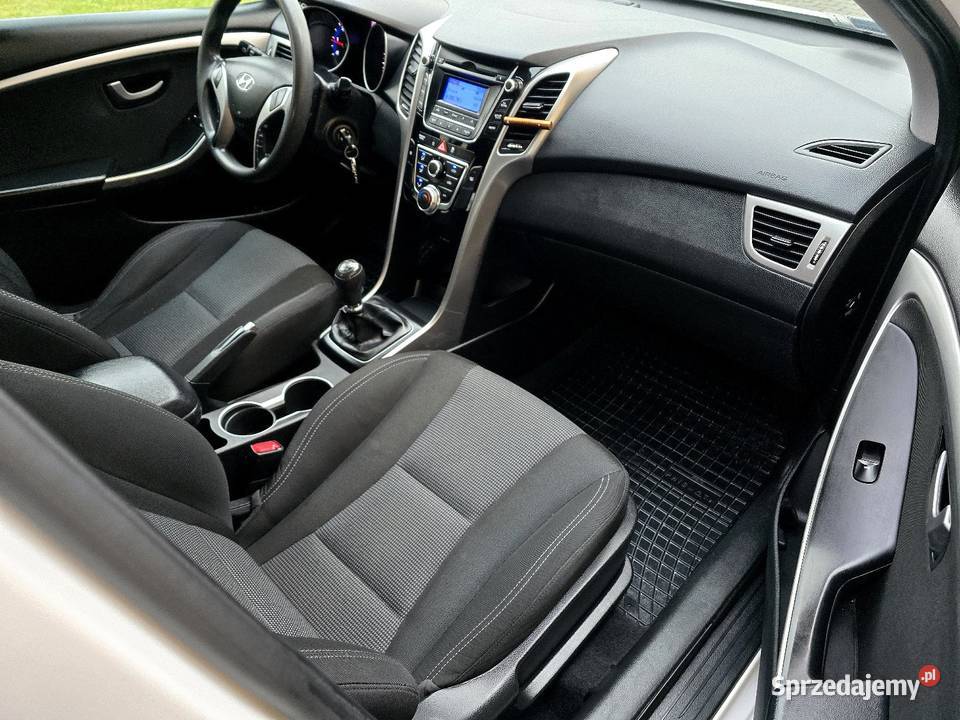 Salon Polska 16 CRDi PDC Klima Stan Gniezno