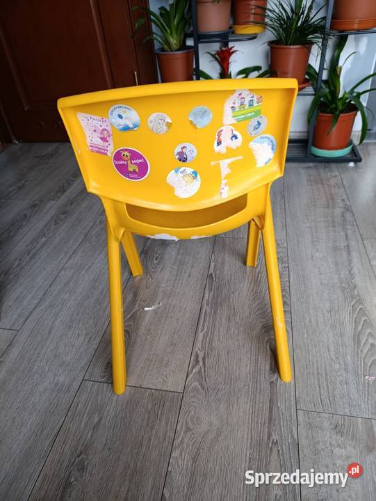 krzesło krzesełko żółte dzieci dziecka Poznań