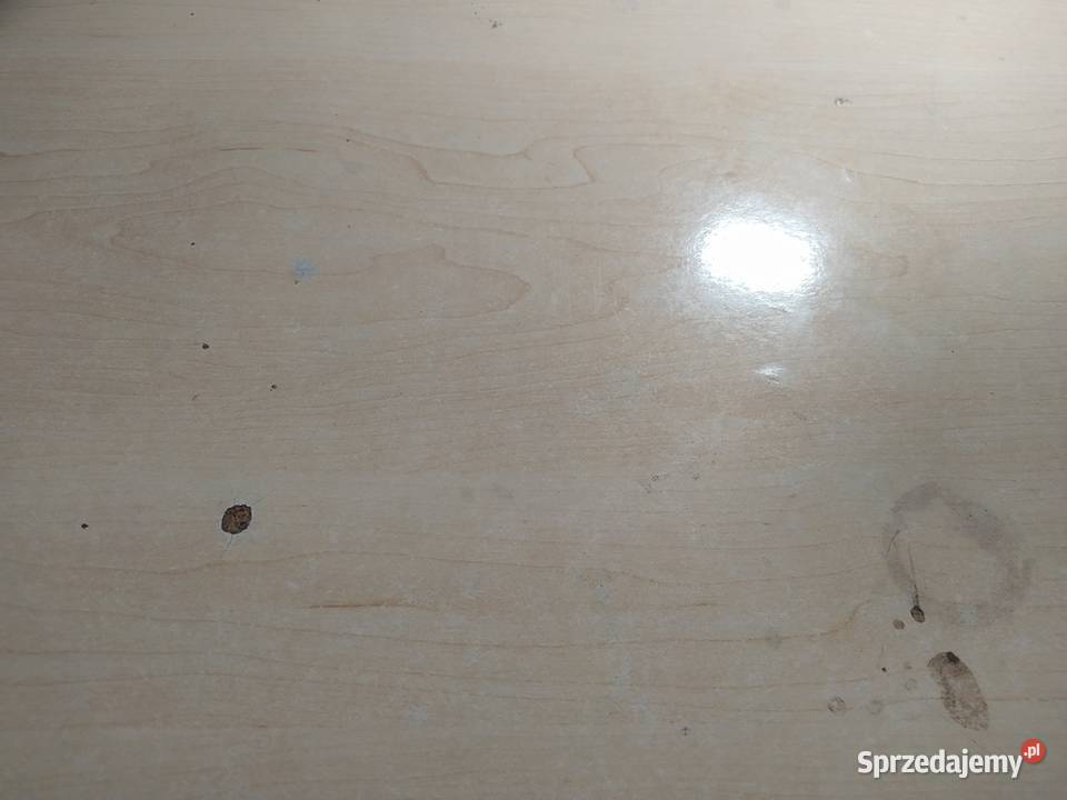 Solidne biurko z historią do warsztatu Zielonki