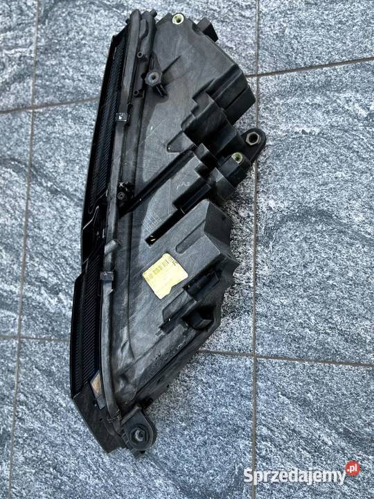 Lampa Przednia prawa Skody Octavia III 5E osobowe Żywiec