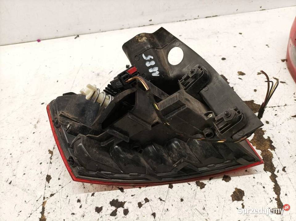 LAMPA TYŁ PRAWA KOMBI EUROPA VW Volkswagen osobowe