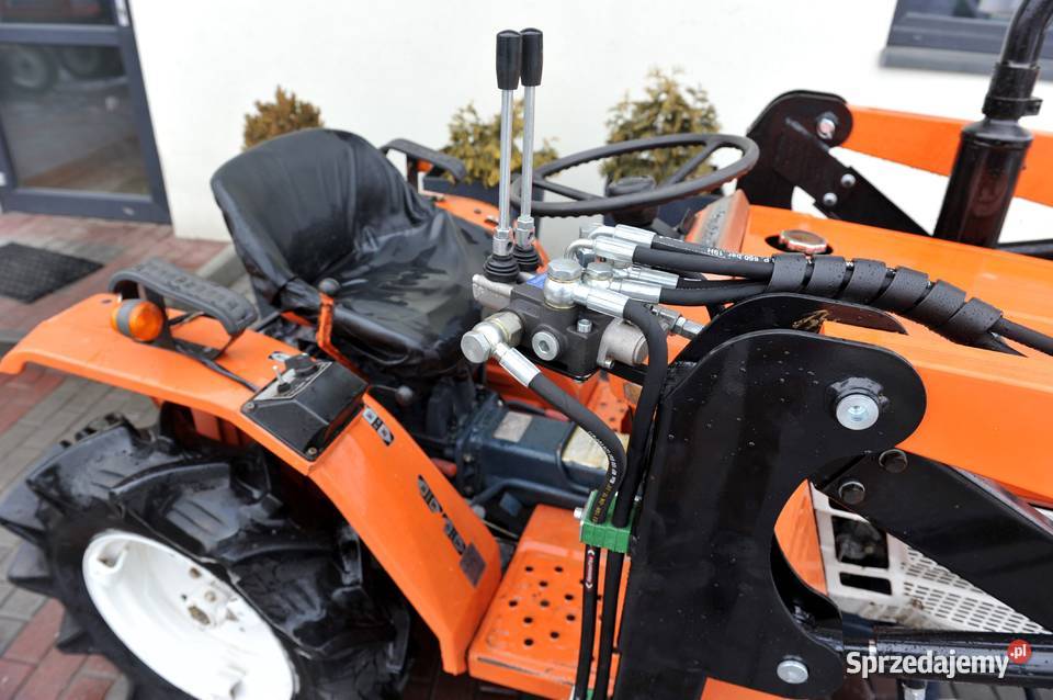 Kubota ZB1402 DT 4x4 14 ładowacz czołowy TUR Tajęcina sprzedam