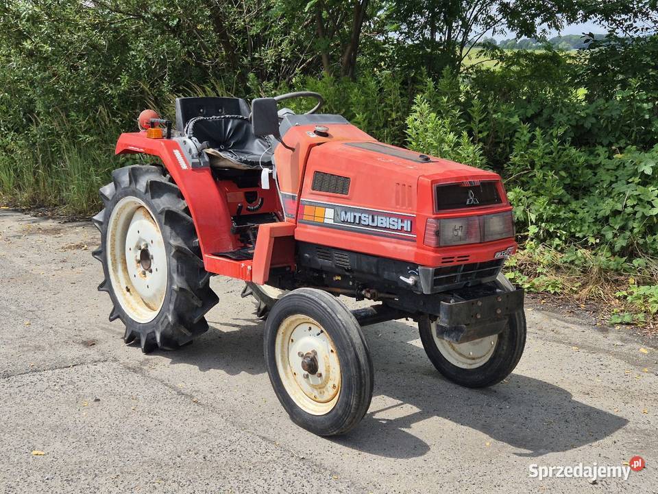 Traktorek traktor MITSUBISHI MT20S 20 24 Napęd 2x4 Małuszyn