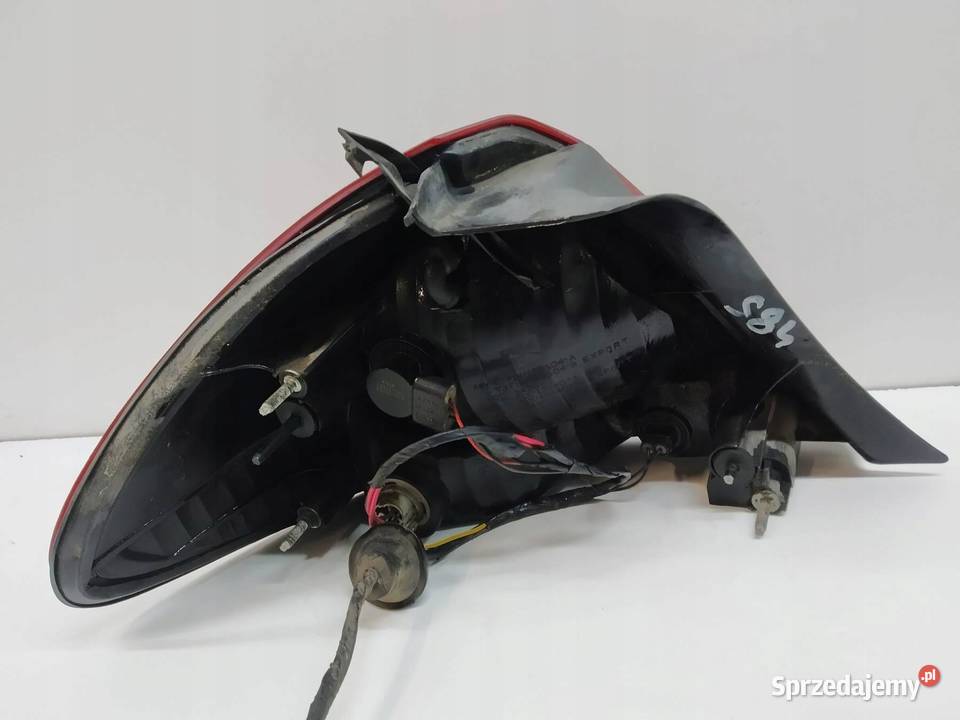 LAMPA TYŁ PRAWA Ford Taurus IV 20002007