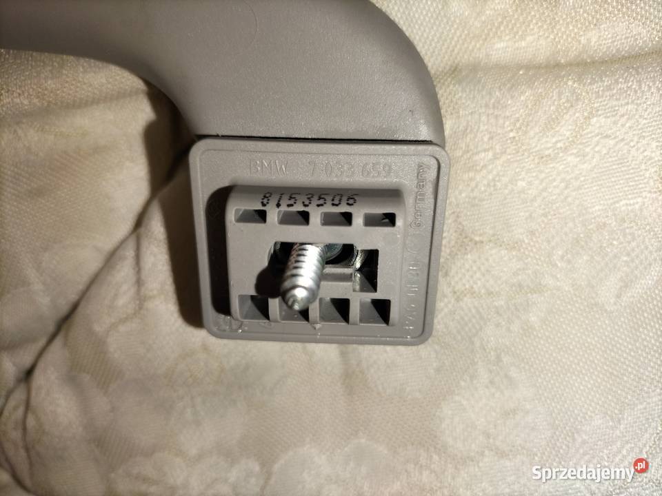 Uchwyty podsufitki BMW E90 E91 E92 E60 E61 Kolor osobowe Poręba