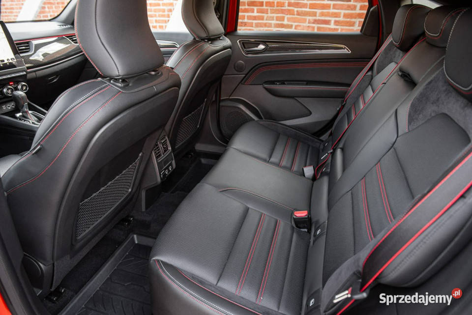 Renault Arkana RS Line 13TCe mHEV 140 23 Salon światła LED Zwoleń