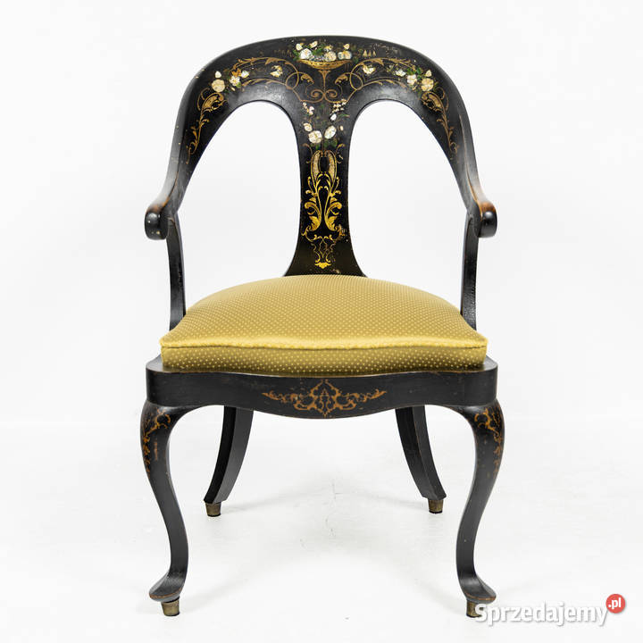 Zabytkowy czarny fotel biblioteczny z Swarzędz