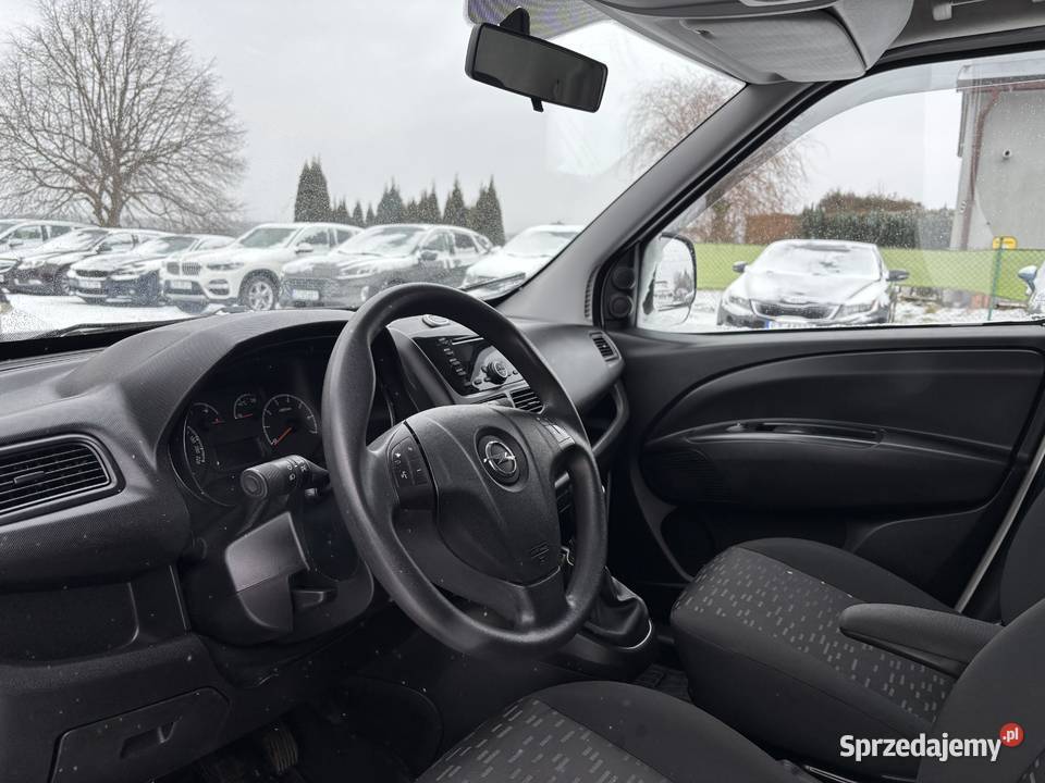 Opel Combo GWARANCJA Napęd przednia oś Motoryzacja Paniówki