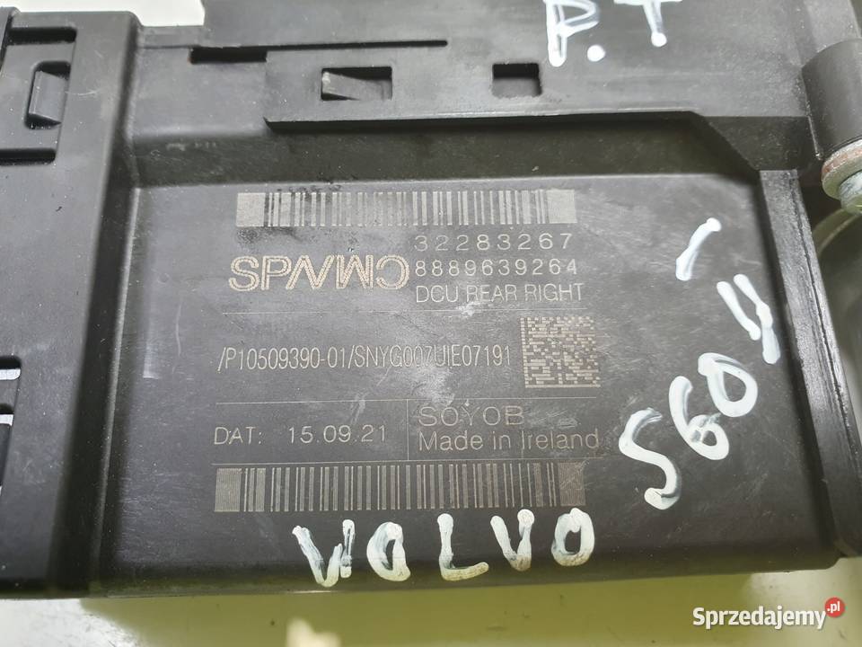 Volvo S60 II V60 XC60 II SILNICZEK SZYBY prawy Rudka