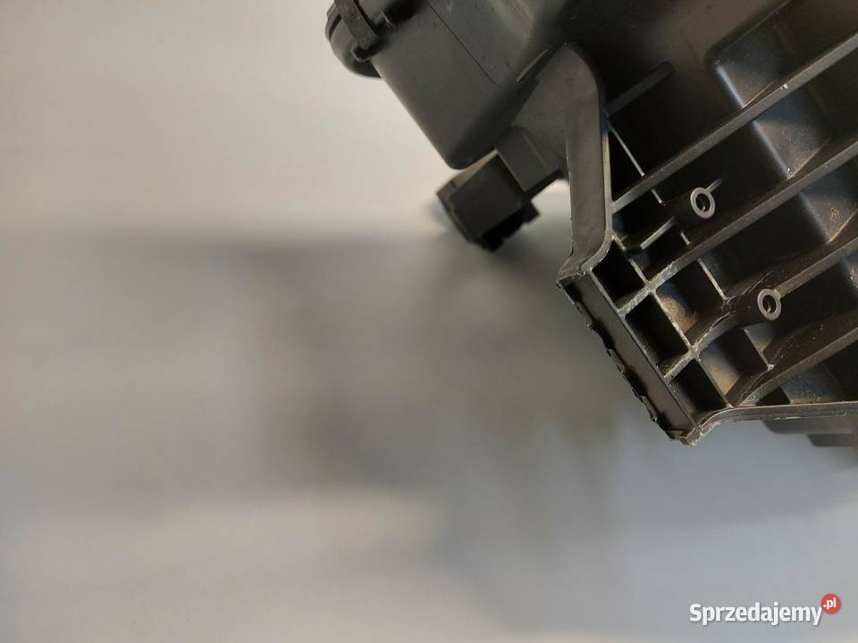 Ford Explorer VII R2KB LAMPA PRAWY PRZÓD FULL sprzedam