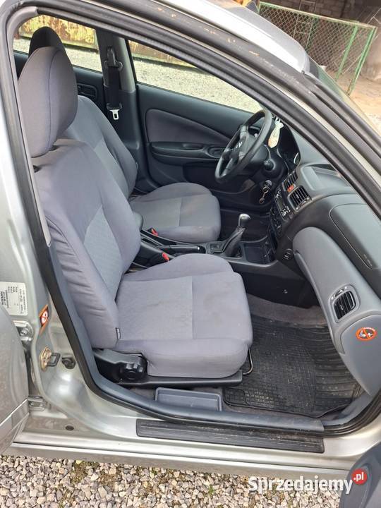Nissan Almera 15 benzyna 98 2004 zadbany Wierzbica-Kolonia sprzedam