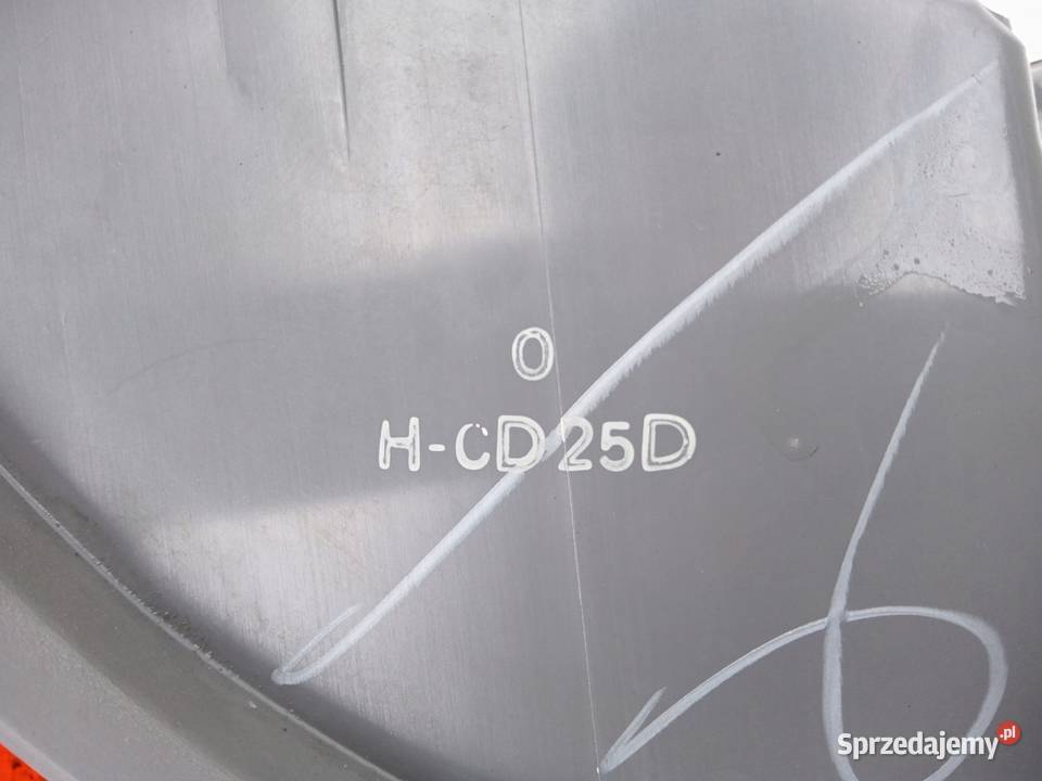 LAMPA TYŁ PRAWA MITSUBISHI PAJERO SPORT II