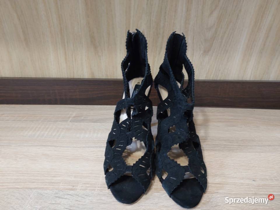 Eleganckie buty damskie Zara Basic na obcasie mazowieckie sprzedam