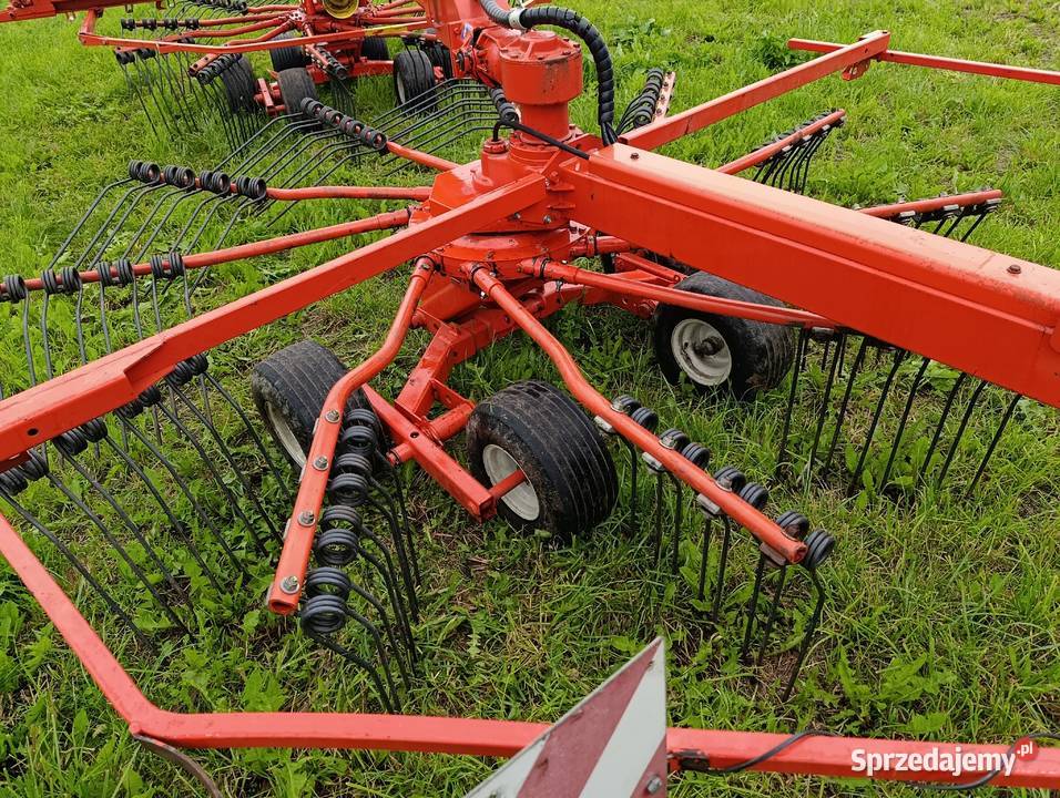 Zgrabiarka dwukaruzelowa kuhn ga 6522