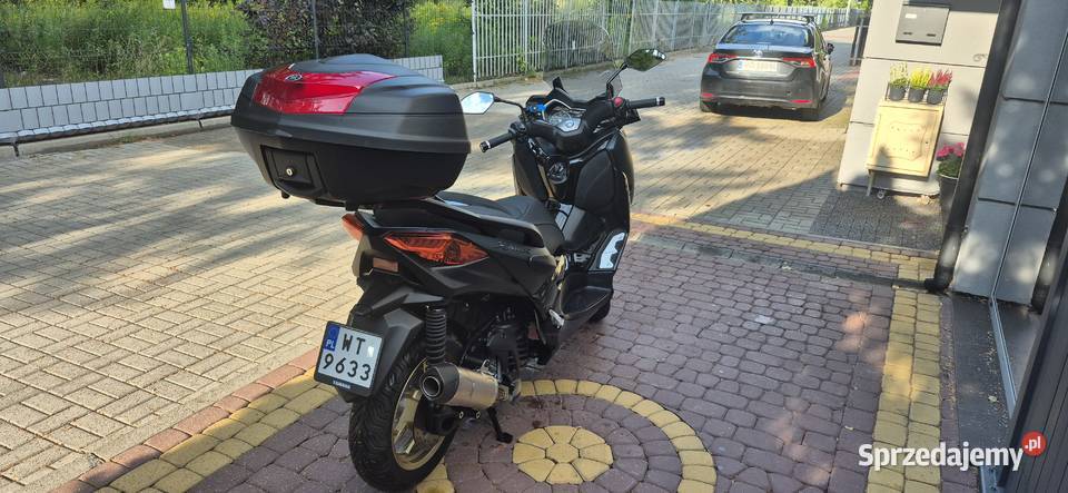 Piekny skuter Yamach X TECHMAX Yamaha Warszawa
