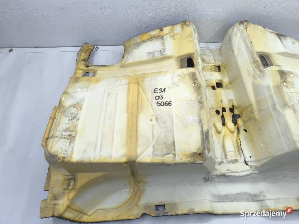 DYWAN WYKŁADZINA PODŁOGA TYŁ BMW E61 Dywaniki