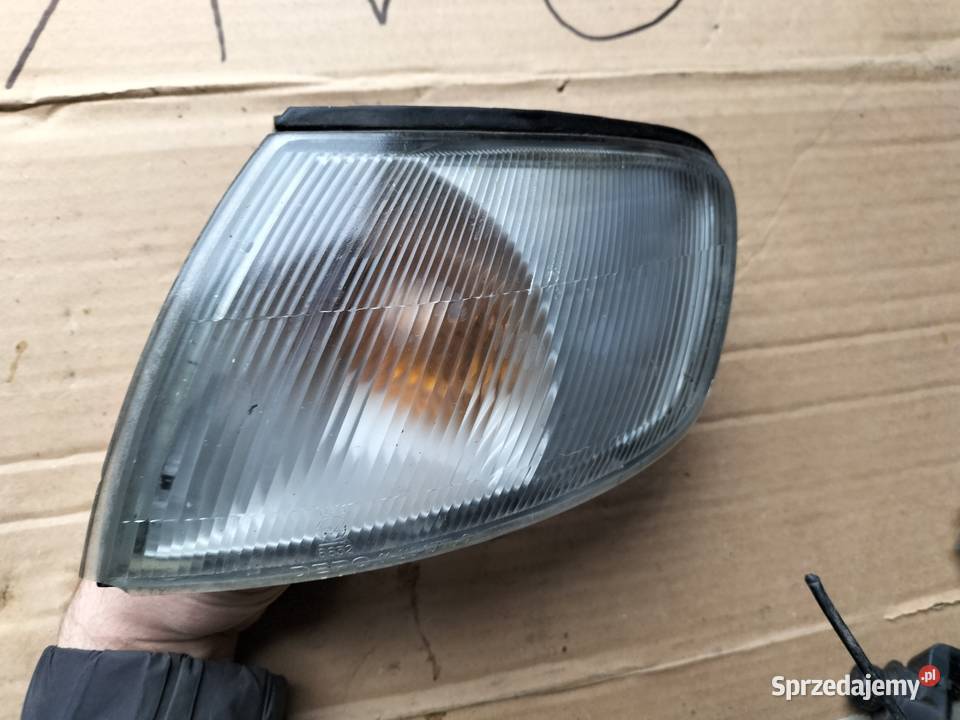 KIERUNKOWSKAZ MIGACZ LEWY Nissan Almera N15 TYC Oświetlenie Kamień-Kolonia sprzedam