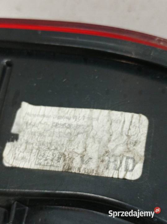 LAMPA TYŁ W KLAPĘ PRAWA SEDAN LIFT Renault sprzedam