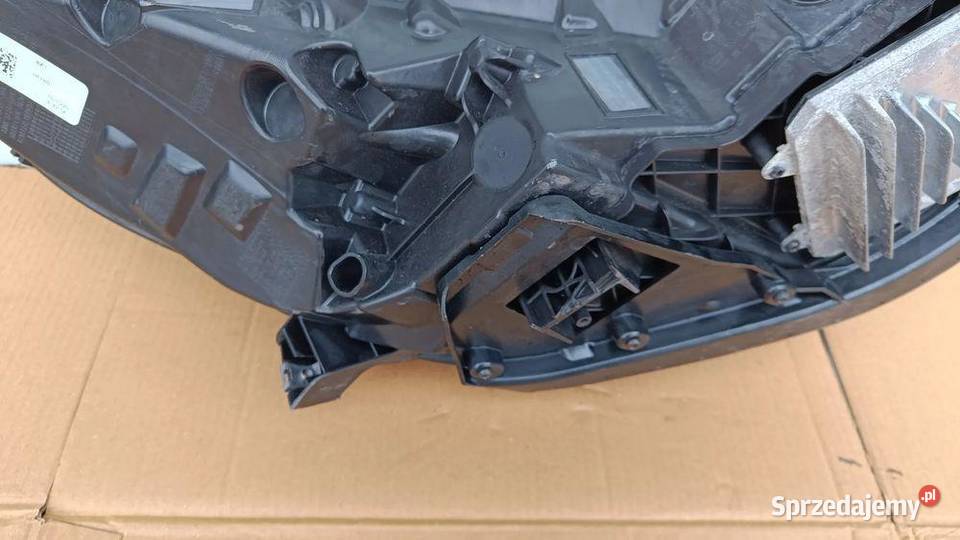 TESLA 3 FULL LED LAMPA LEWA 1720
