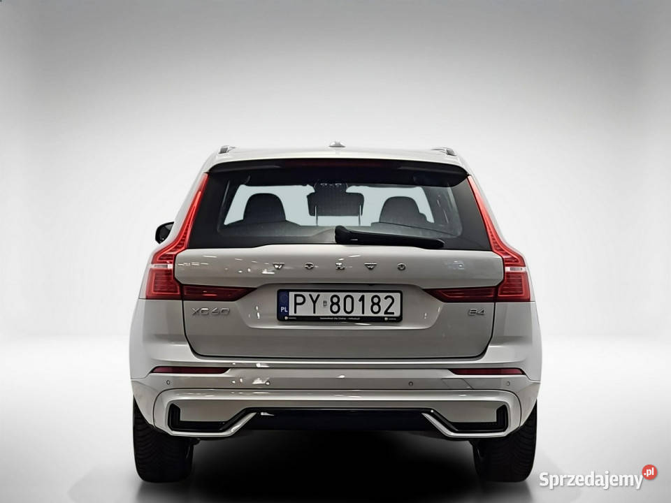 Volvo XC 60 B4 B Plus Dark aut Z Polskiego Rok produkcji 2023 Warszawa