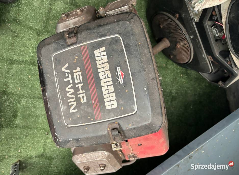 Silnik Briggs Stratton Vanguard 16 52 mm x 254