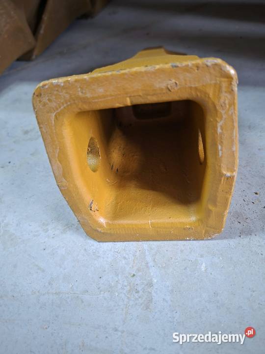 Ząb JS350 CAT JCB VOLVO CASE KOMATSU
