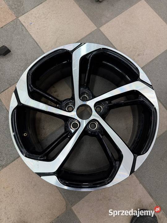 Felga aluminiowa MG HS 10949788 75 18 Wołomin