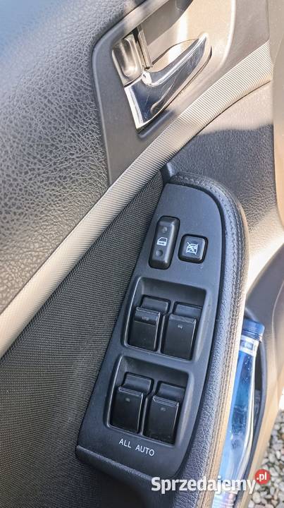 Toyota Avensis kombi 18 benz z LPG 2008r nieuszkodzony Łódź