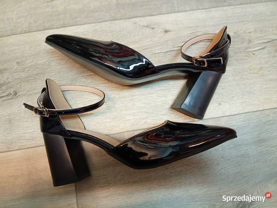 40 Czarne czółenka wieczorowe z zapięciem Nowe Damskie