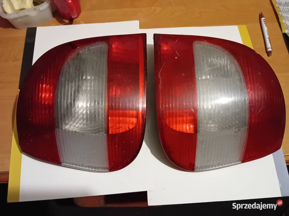 Lampy tylne Renault Scenic I 1999 2003 osobowe Dębica sprzedam