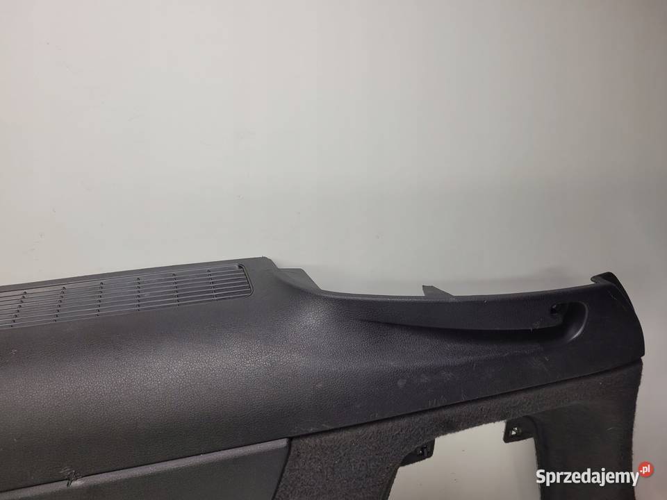 BOCZEK BAGAŻNIKA PRAWY AUDI Q7 4L 4L0863880AA