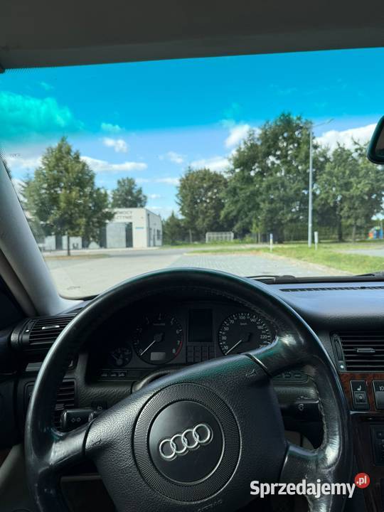 Audi A8 D2 28 benzynaLPG QUATTRO 2771cm3 Świętno
