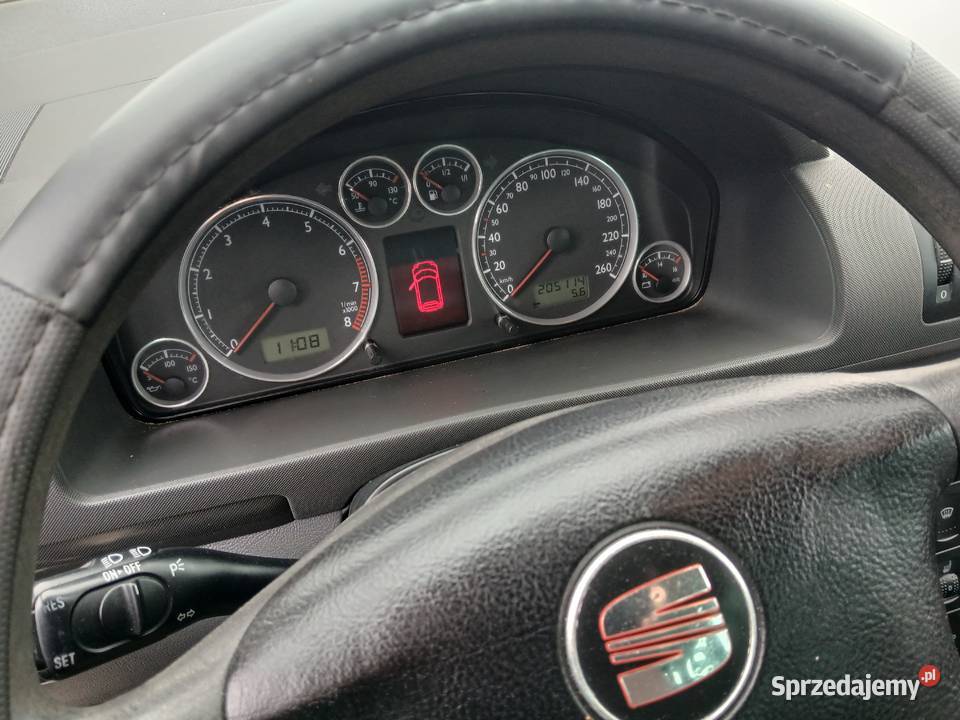SEAT ALHAMBRA MODEL LIFCIE 20 BENZYNA 115 85kW światła przeciwmgielne sprzedam