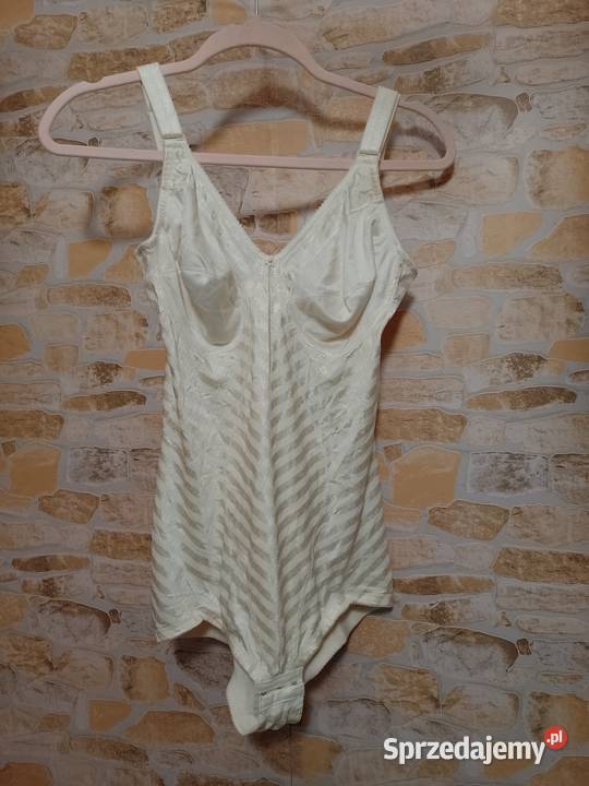 85D 38M ogato zdobione Body modelujące z Londynu sprzedam