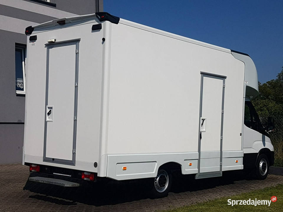 Iveco Daily KONTENER NISKOPODŁOGOWY 443x223x242 ASR (kontrola trakcji) Poręba sprzedam