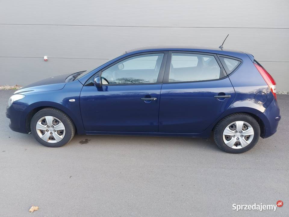 HYUNDAI i30 2010r 14 16 109 Przeb103 Jelenia Góra