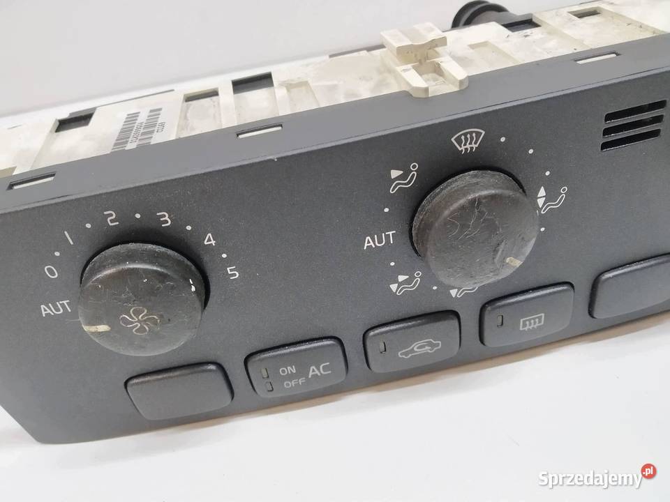 PANEL NAWIEWU 612698 Volvo V40 I 19952004