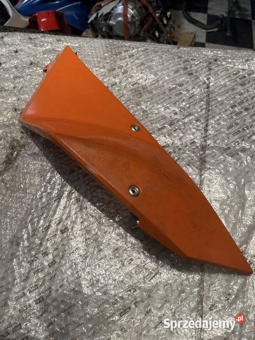 G733 KTM 690 DUKE SM Bok Osłona Owiewka Lewa wielkopolskie Poznań