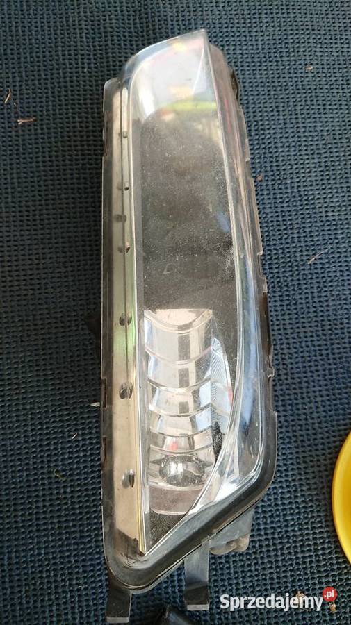 Halogen Passat CC lift lewy 2013 3C8941699 Rok produkcji 2013 Lampy przeciwmgielne Ozorków sprzedam