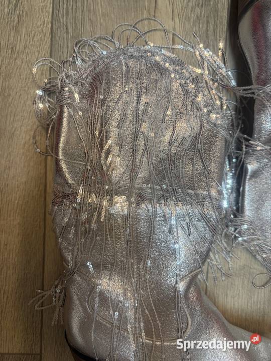 4041 Srebrne bogato zdobione frędzlami 26cm Kraków