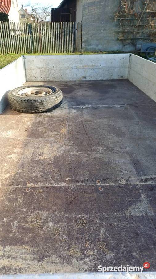 Przyczepa przyczepka samochodowa towarowa Gwoździany