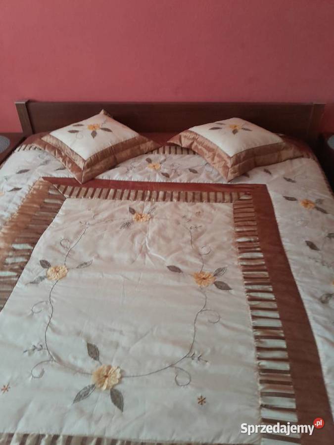 Zestaw łóżko dwie szafki nocne Pszenno