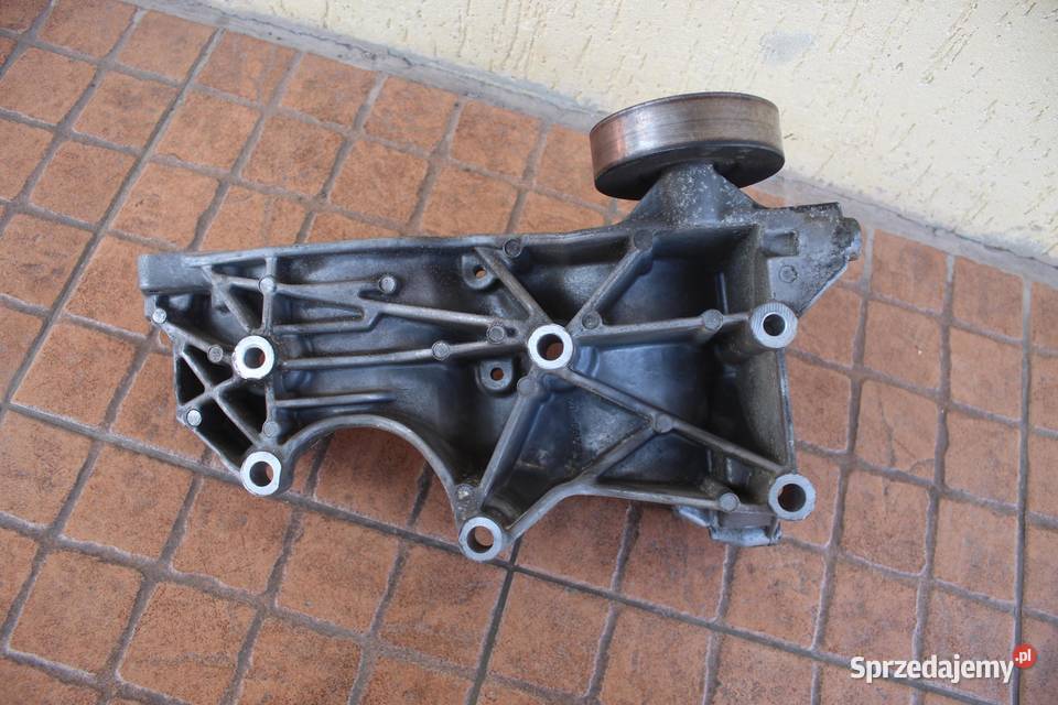 ŁAPA MOCOWANIE ALTERNATORA AUDI A4 B6 20 FSI