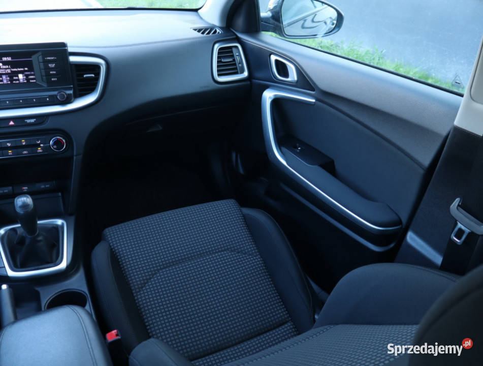 Kia Ceed 16 CRDi asystent pasa ruchu Łódź