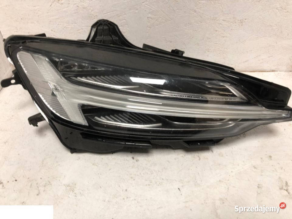 VOLVO S V 60 REFLEKTOR PRAWY FULL LED Kozubszczyzna