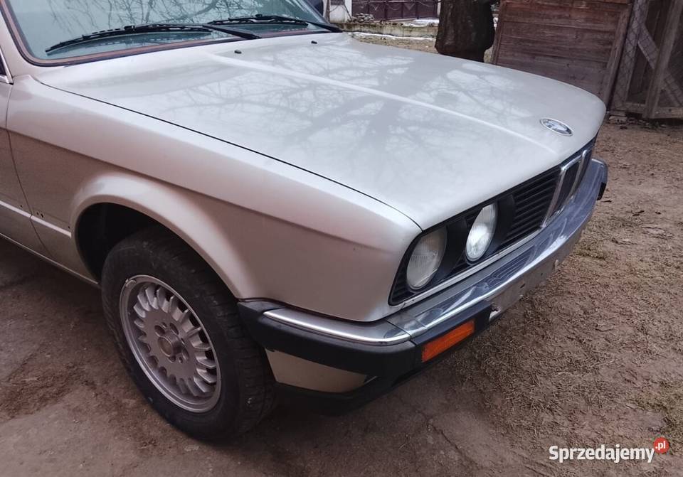 BMW E30 Parnica