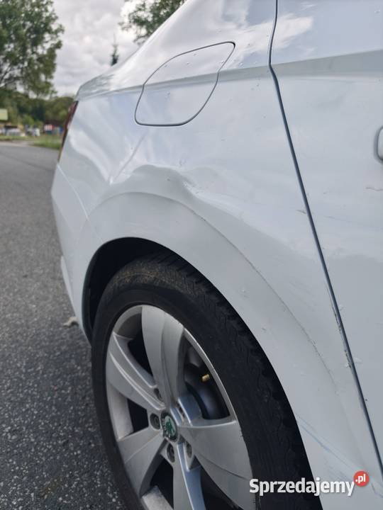 Skoda superB lekko uszkodzona 20 272 łódzkie Bełchatów