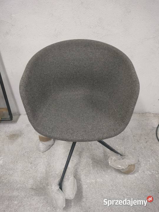 Fotel, krzesło w całości tapicerowane HAY, obrotowe na kółka
