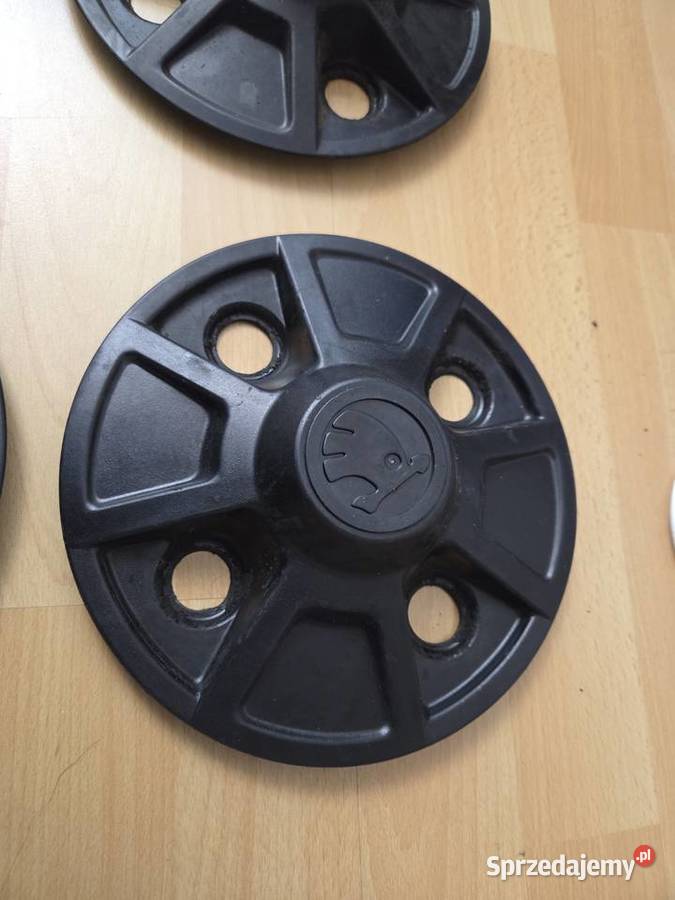 Skoda 105 kołpaki dekle plastikowe śląskie Gliwice