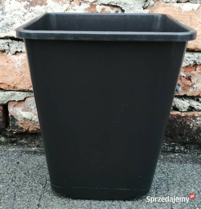 Doniczka produkcyjna P20 wysoka 20x20x225 czarna Siewierz